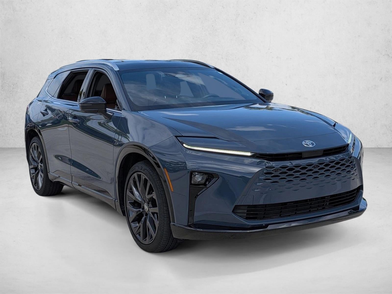 2025 Toyota Crown Signia Limited AWD (Natl)