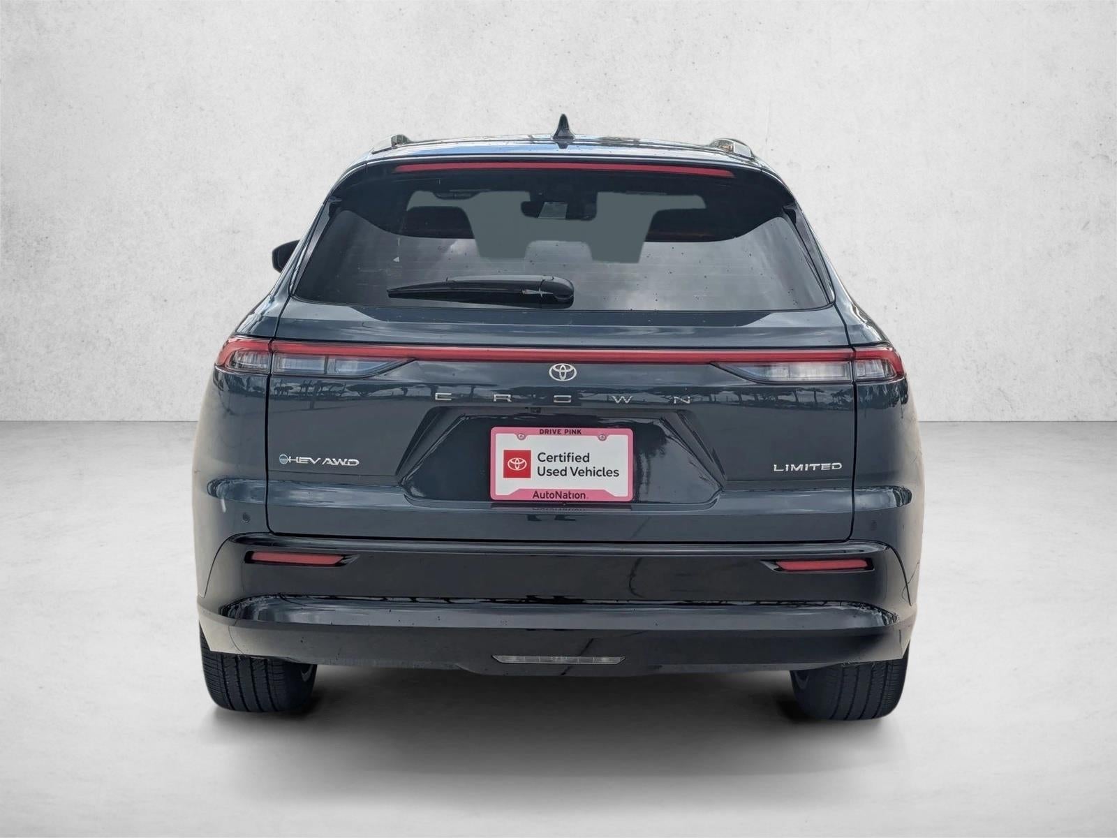 2025 Toyota Crown Signia Limited AWD (Natl)