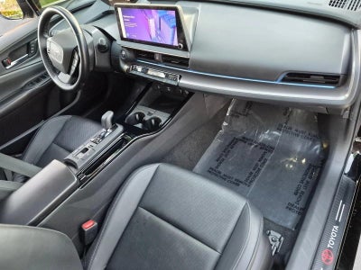 2023 Toyota Prius Limited (Natl)