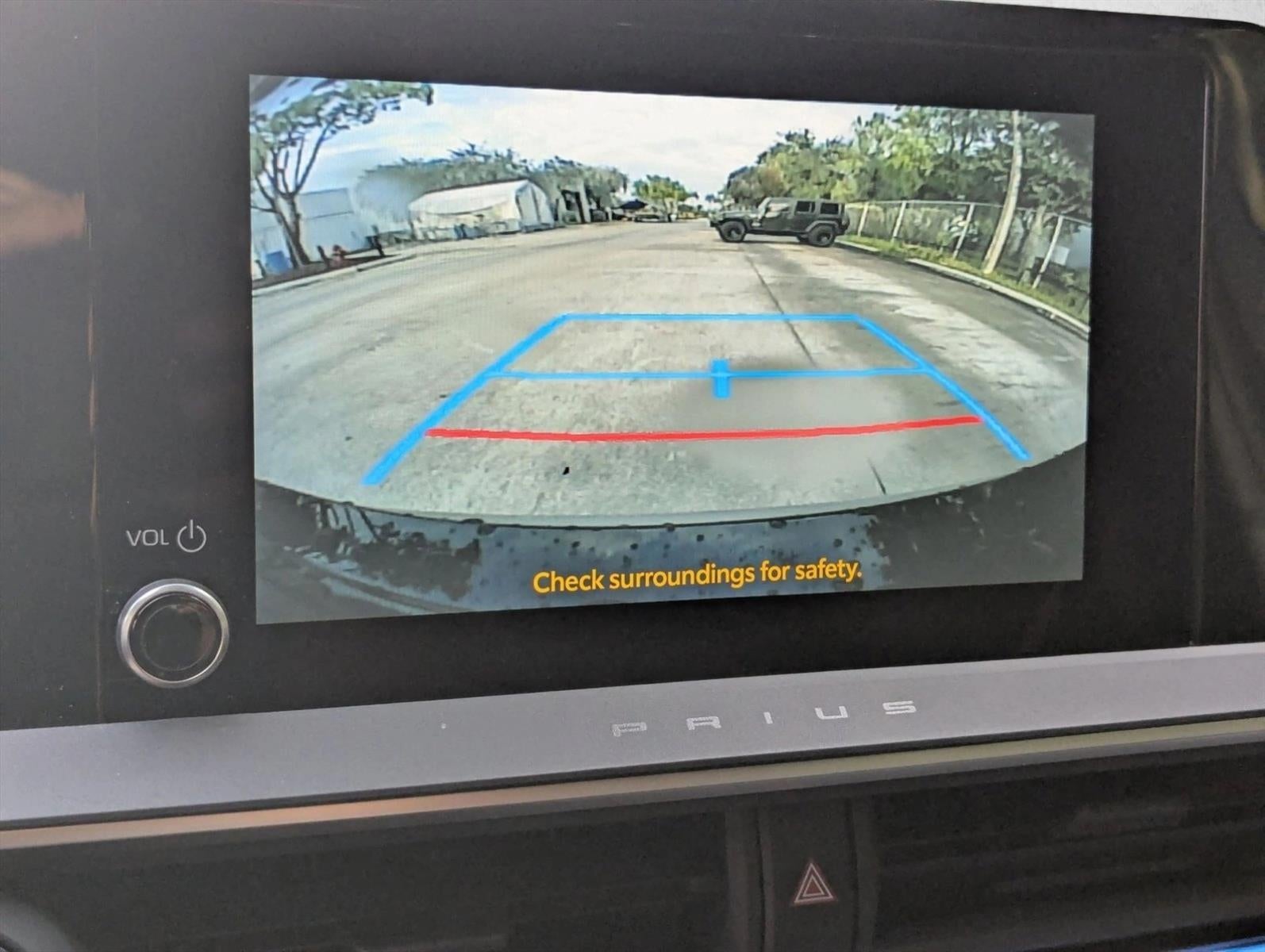 2024 Toyota Prius XLE (Natl)