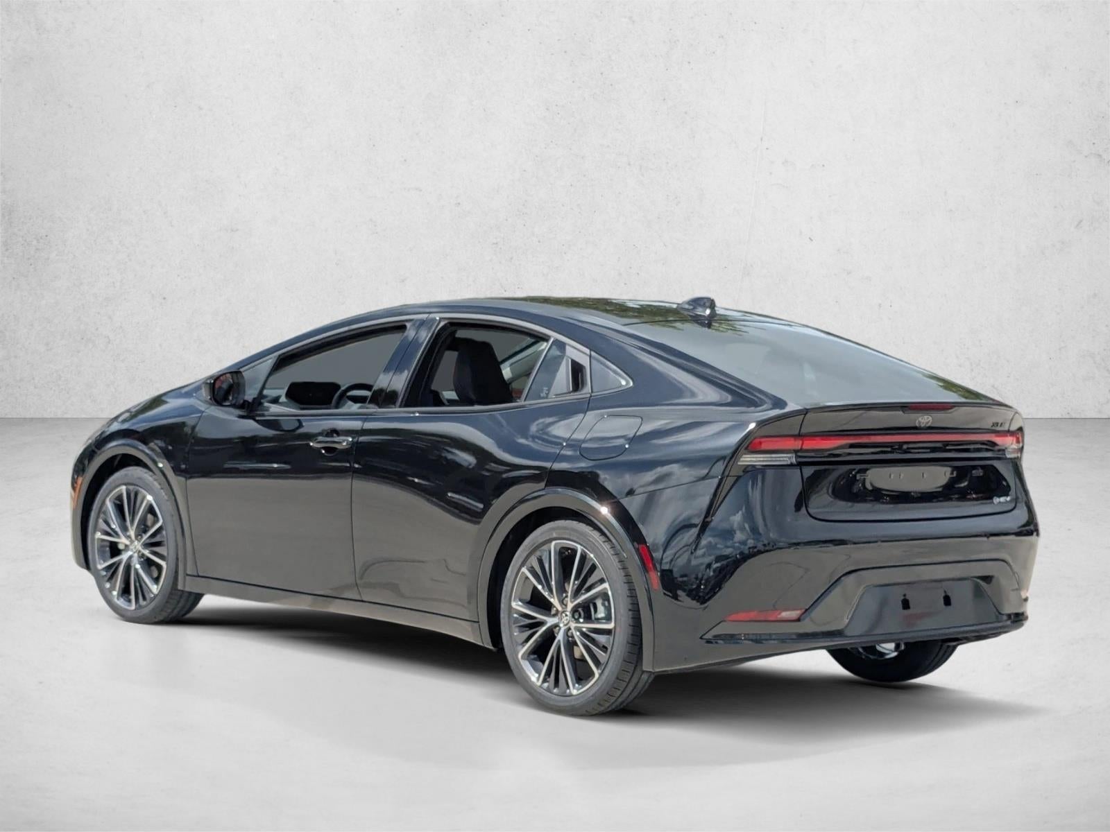 2026 Toyota Prius XLE (Natl)