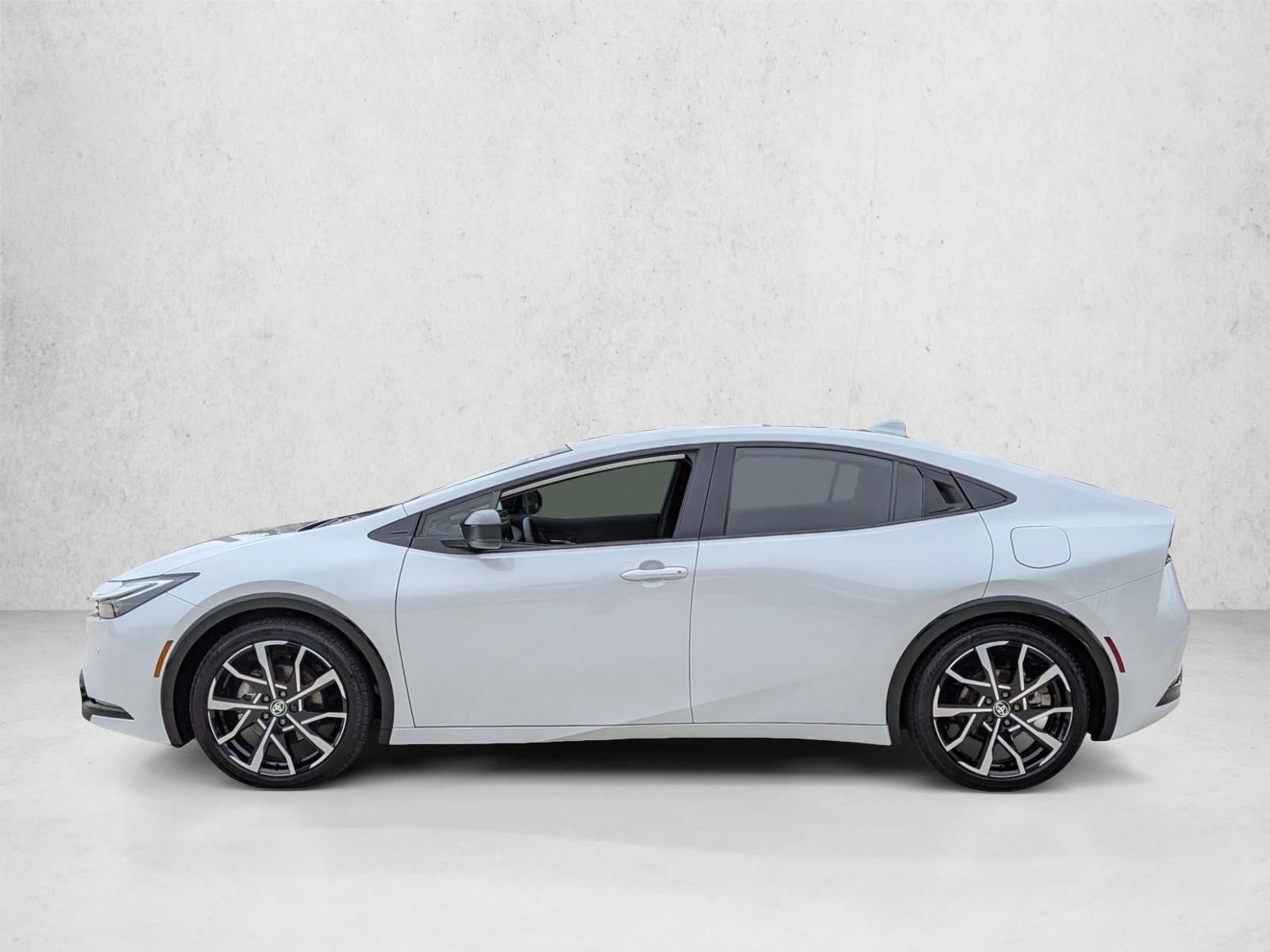 2025 Toyota Prius Plug-In Hybrid XSE (Natl)