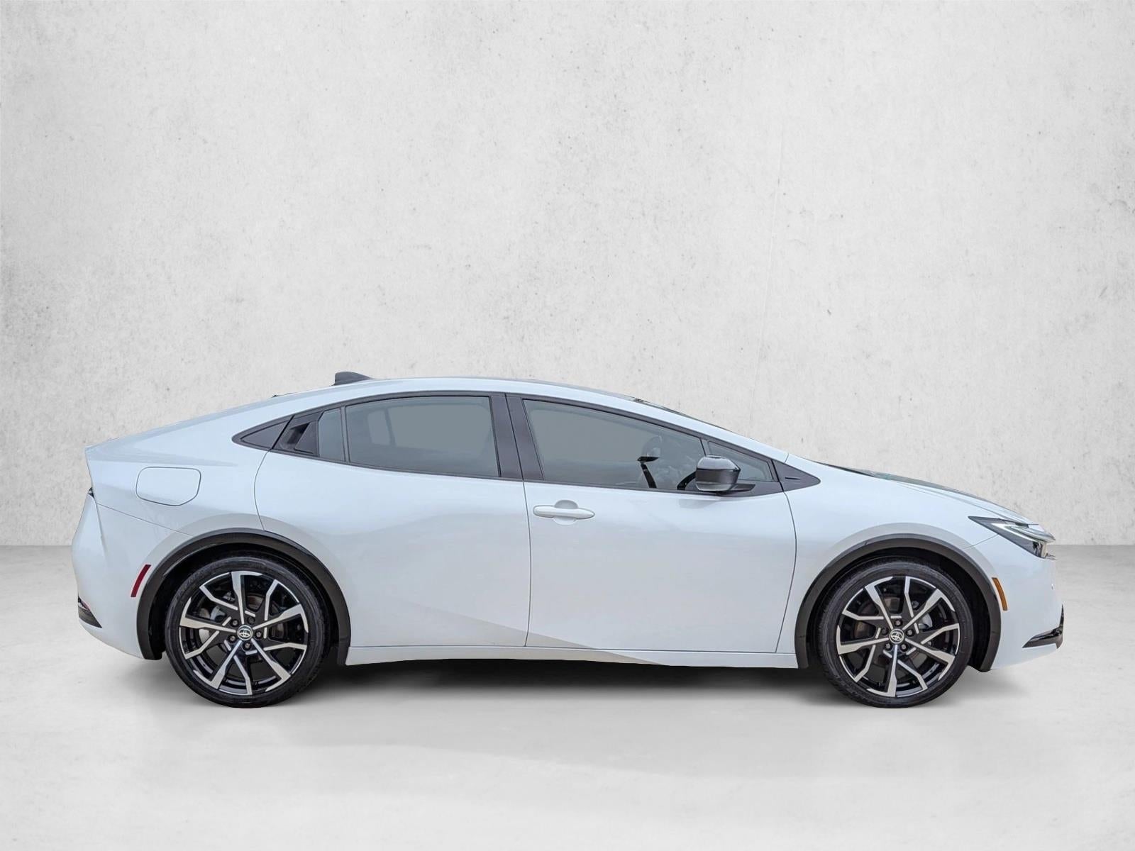 2025 Toyota Prius Plug-In Hybrid XSE (Natl)