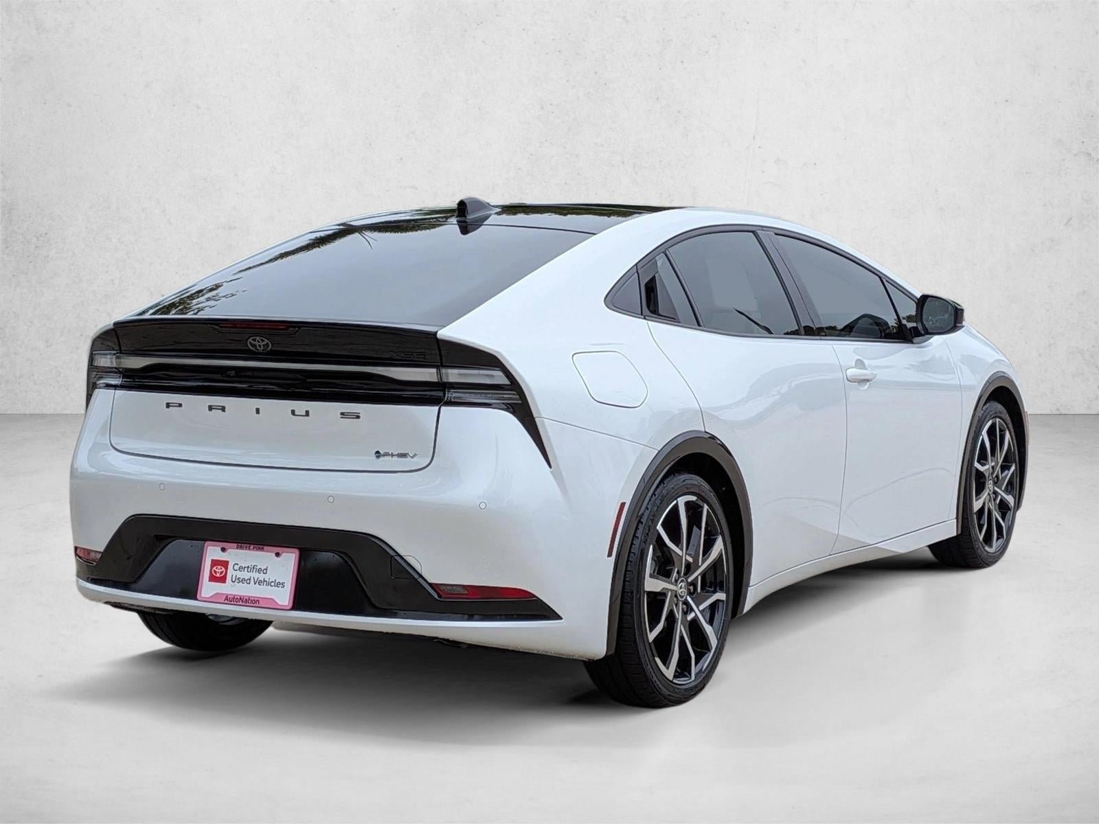 2025 Toyota Prius Plug-In Hybrid XSE (Natl)