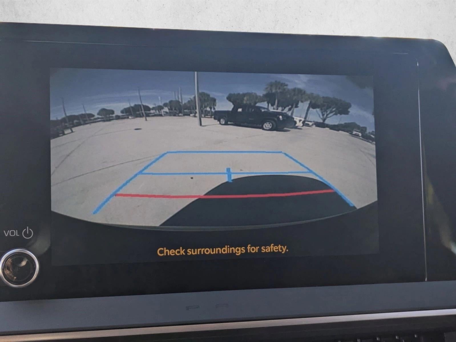 2025 Toyota Prius Plug-In Hybrid XSE (Natl)