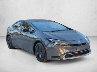 2026 Toyota Prius Plug-In Hybrid SE (Natl)