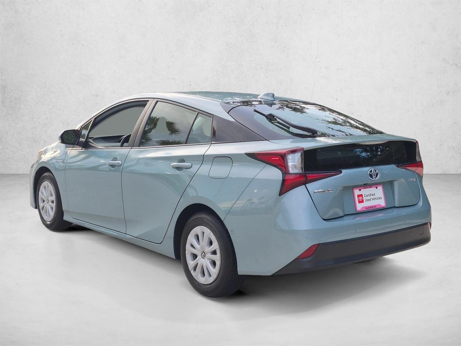 2022 Toyota Prius LE (Natl)