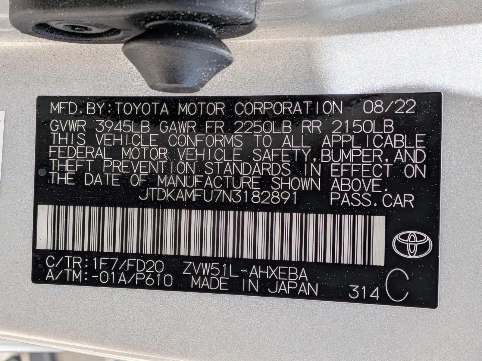 2022 Toyota Prius LE (Natl)