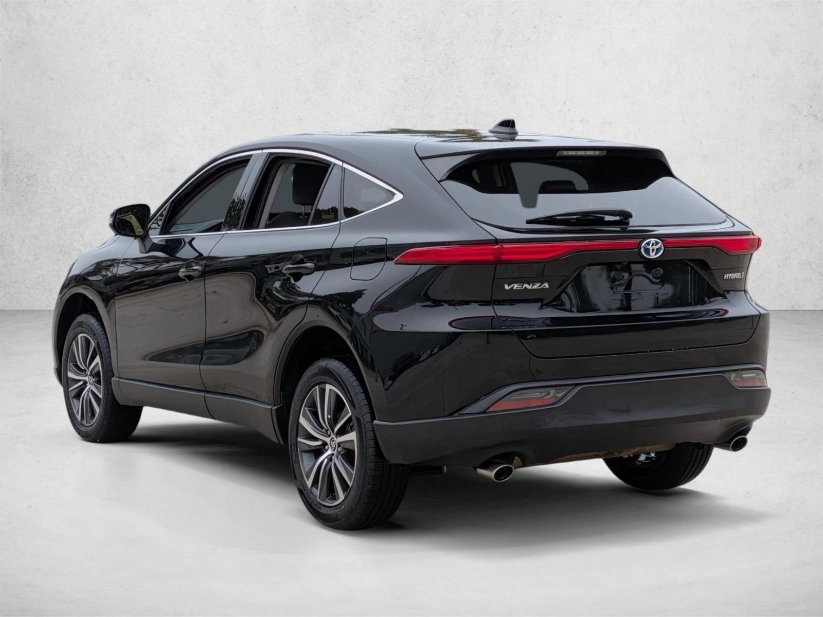 2022 Toyota Venza LE AWD (GS)