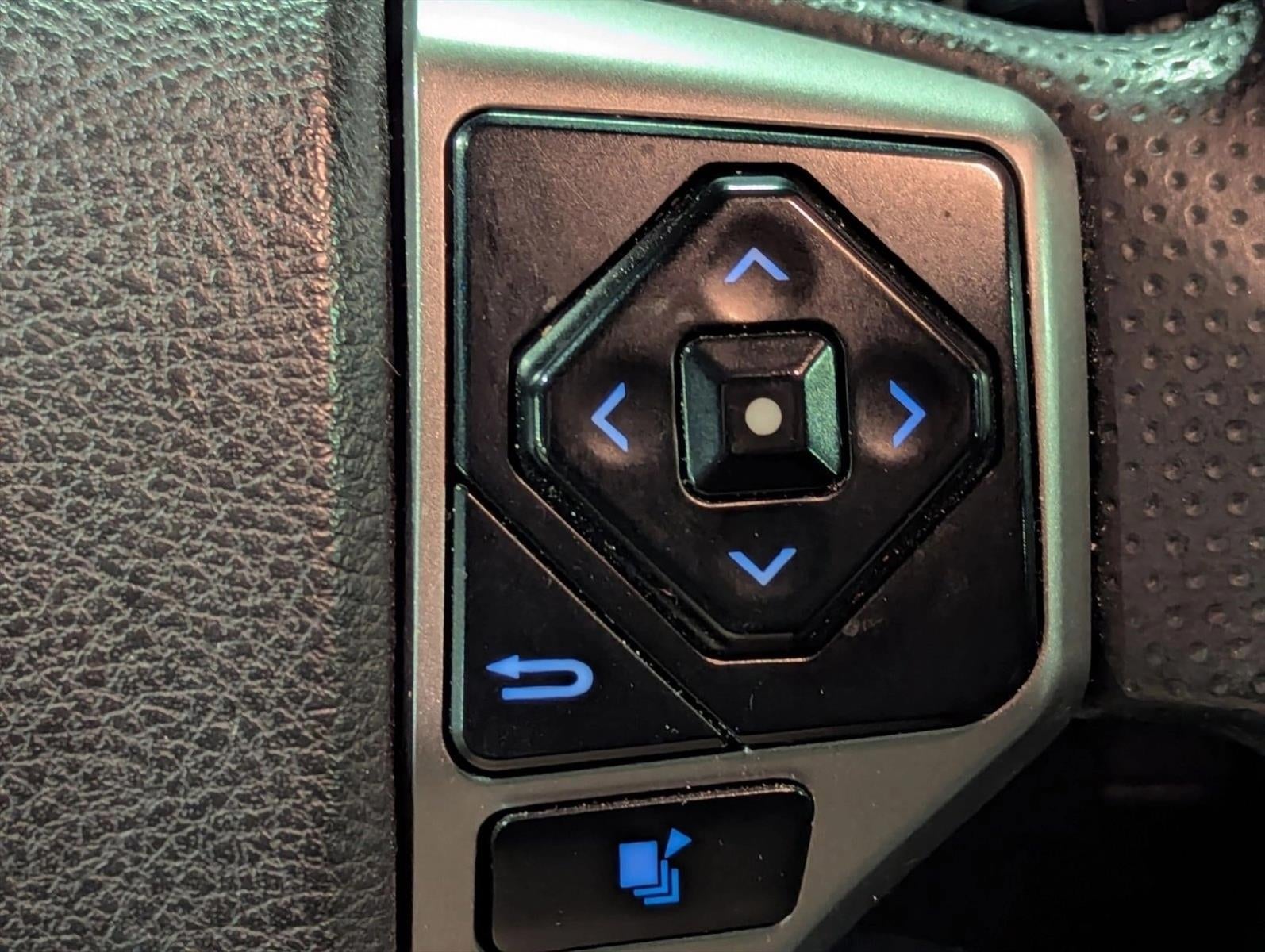 2022 Toyota 4Runner SR5 2WD (Natl)