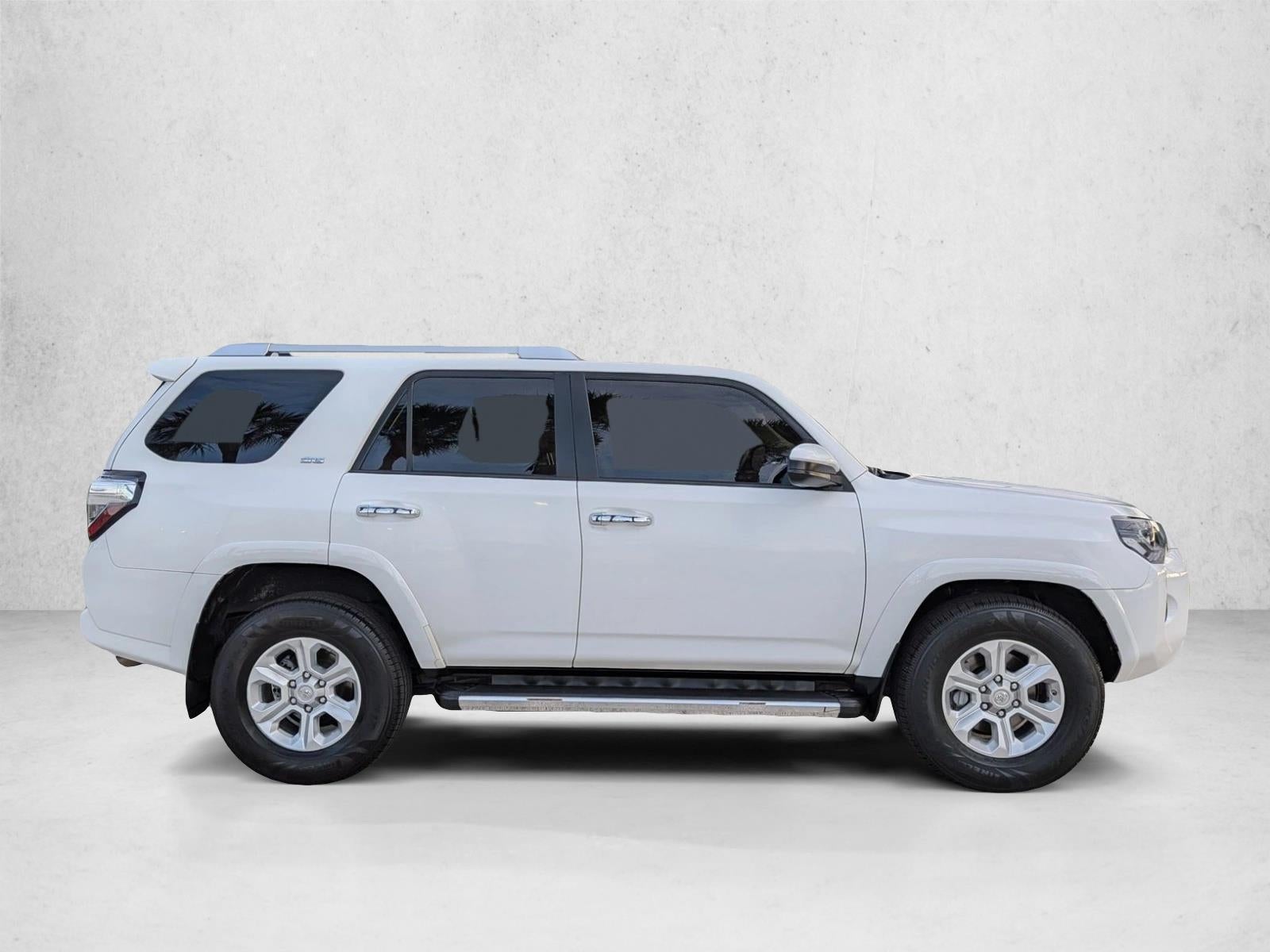 2015 Toyota 4Runner RWD 4dr V6 SR5 (Natl)