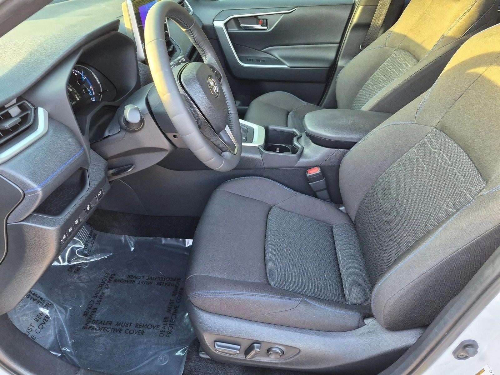 2025 Toyota RAV4 Hybrid SE AWD (Natl)