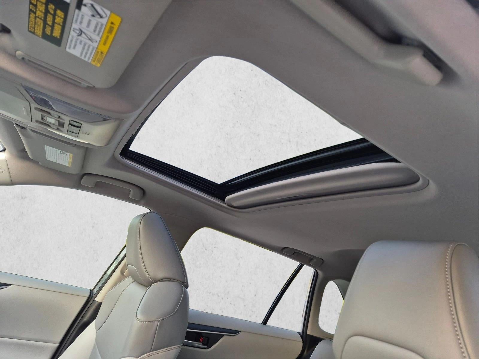 2019 Toyota RAV4 XLE Premium FWD (Natl)