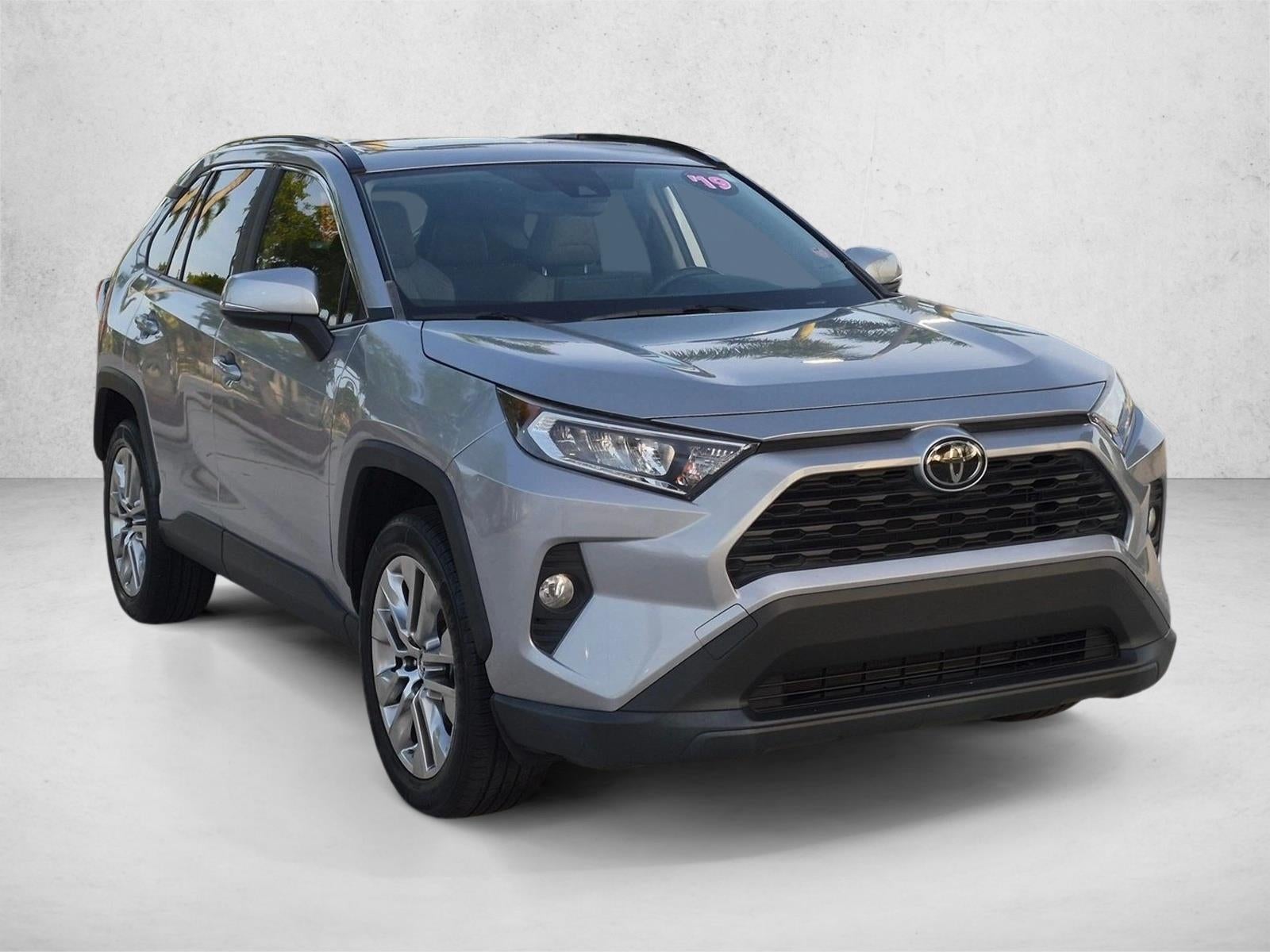 2019 Toyota RAV4 XLE Premium FWD (Natl)