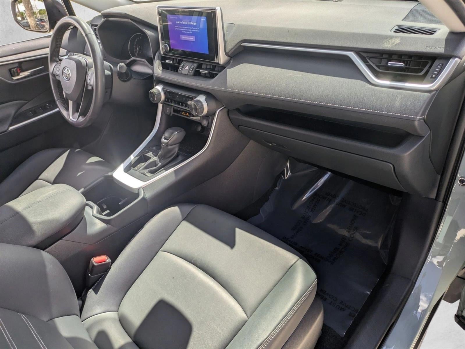 2023 Toyota RAV4 XLE Premium FWD (Natl)