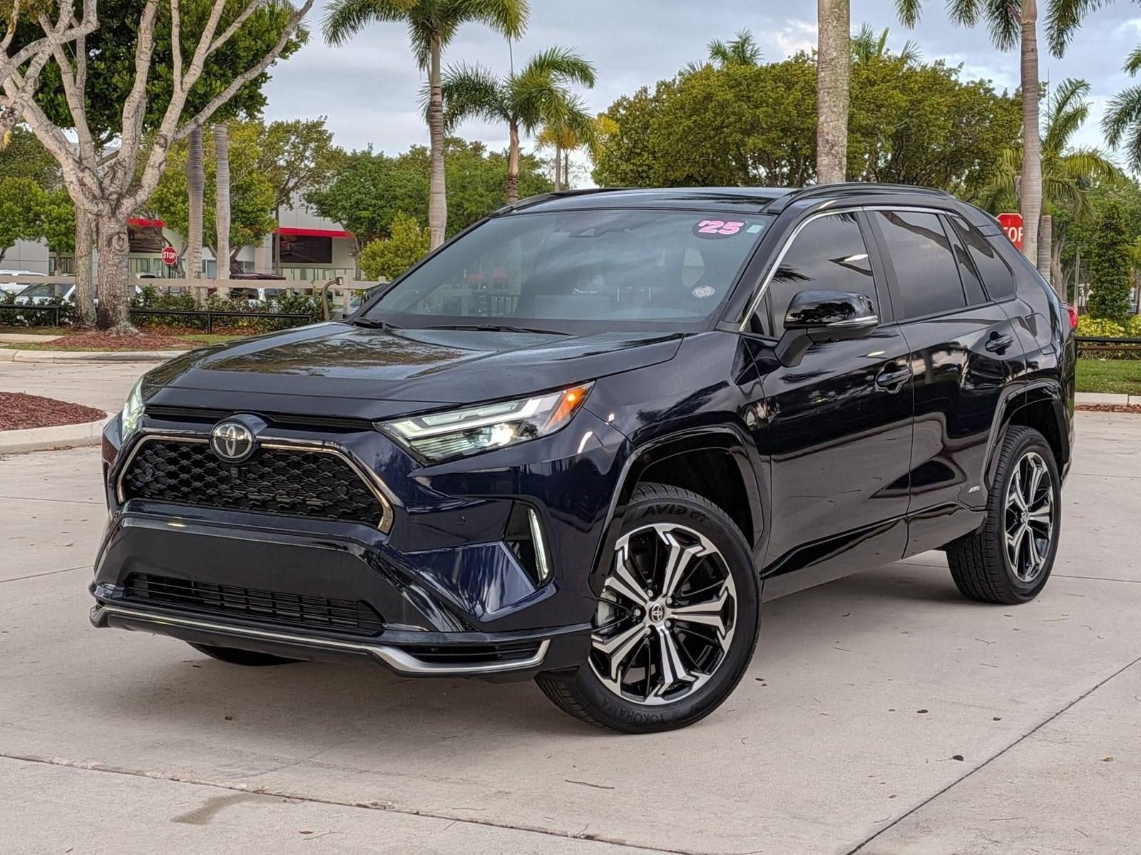 2025 Toyota RAV4 Plug-In Hybrid XSE (Natl)