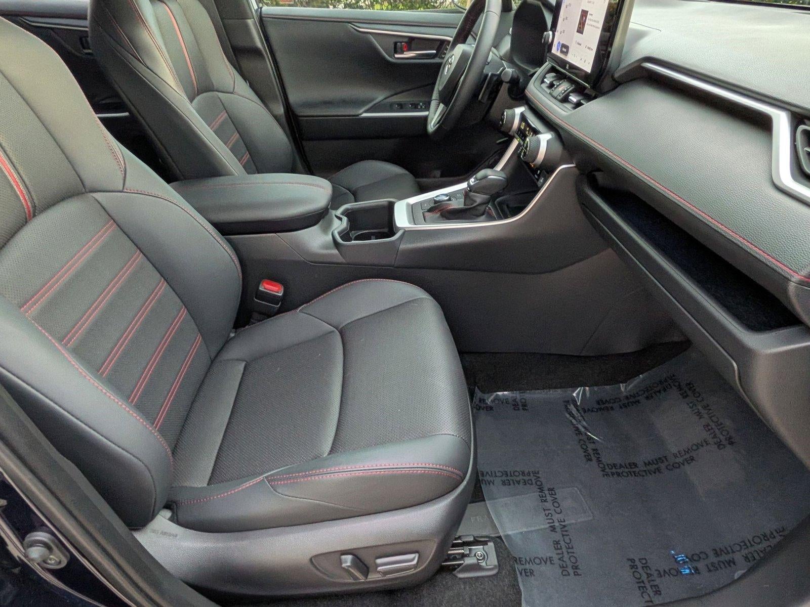 2025 Toyota RAV4 Plug-In Hybrid XSE (Natl)