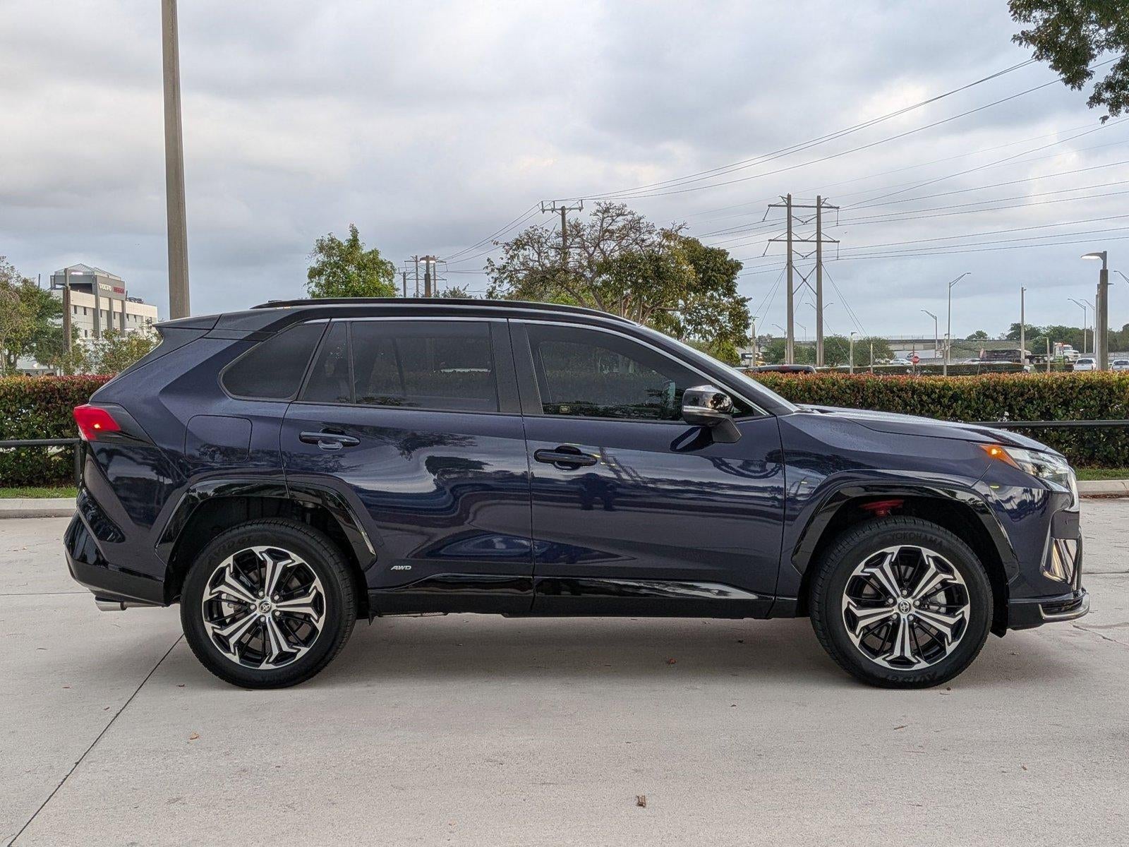 2025 Toyota RAV4 Plug-In Hybrid XSE (Natl)