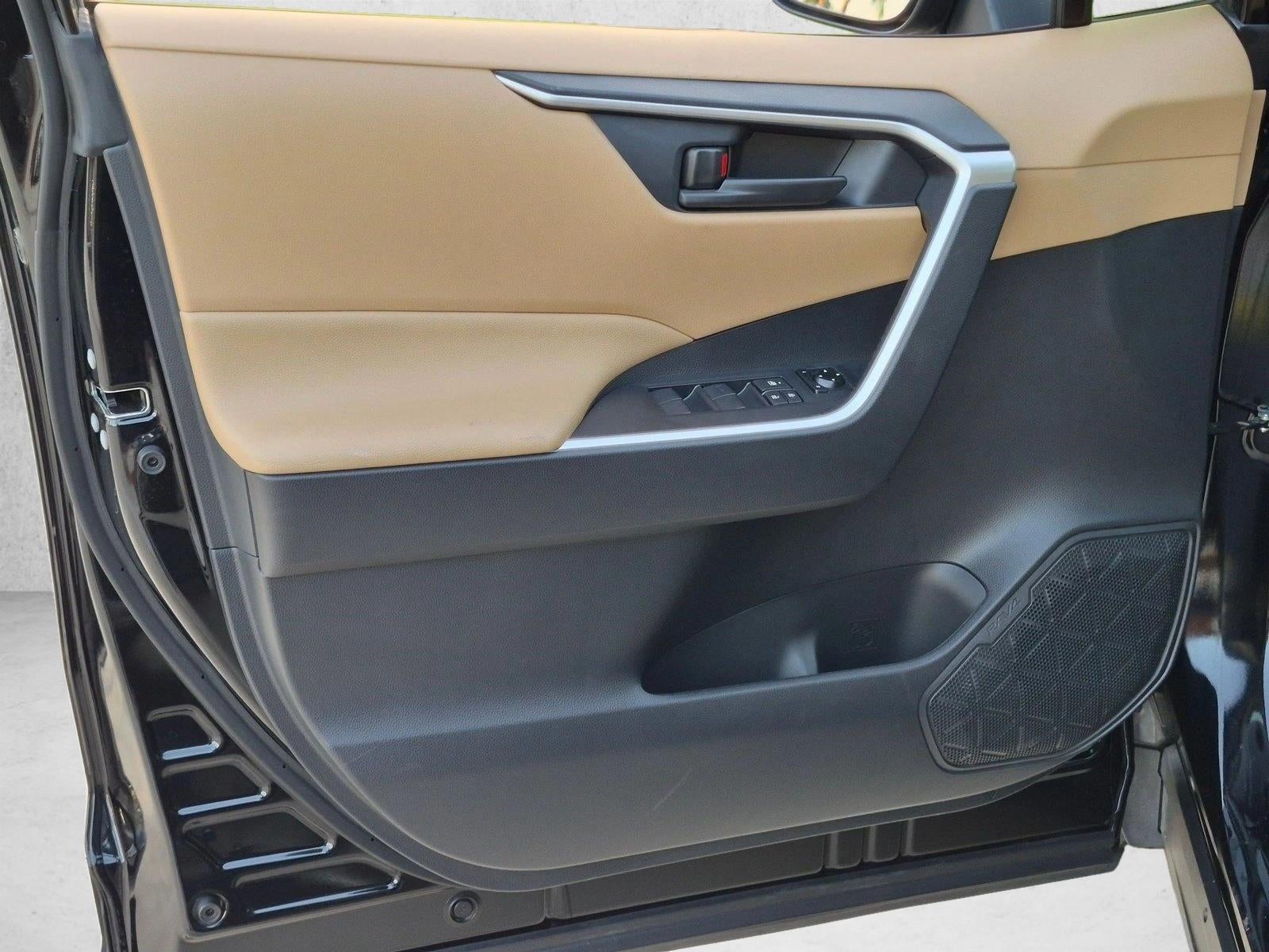 2024 Toyota RAV4 Hybrid LE AWD (Natl)