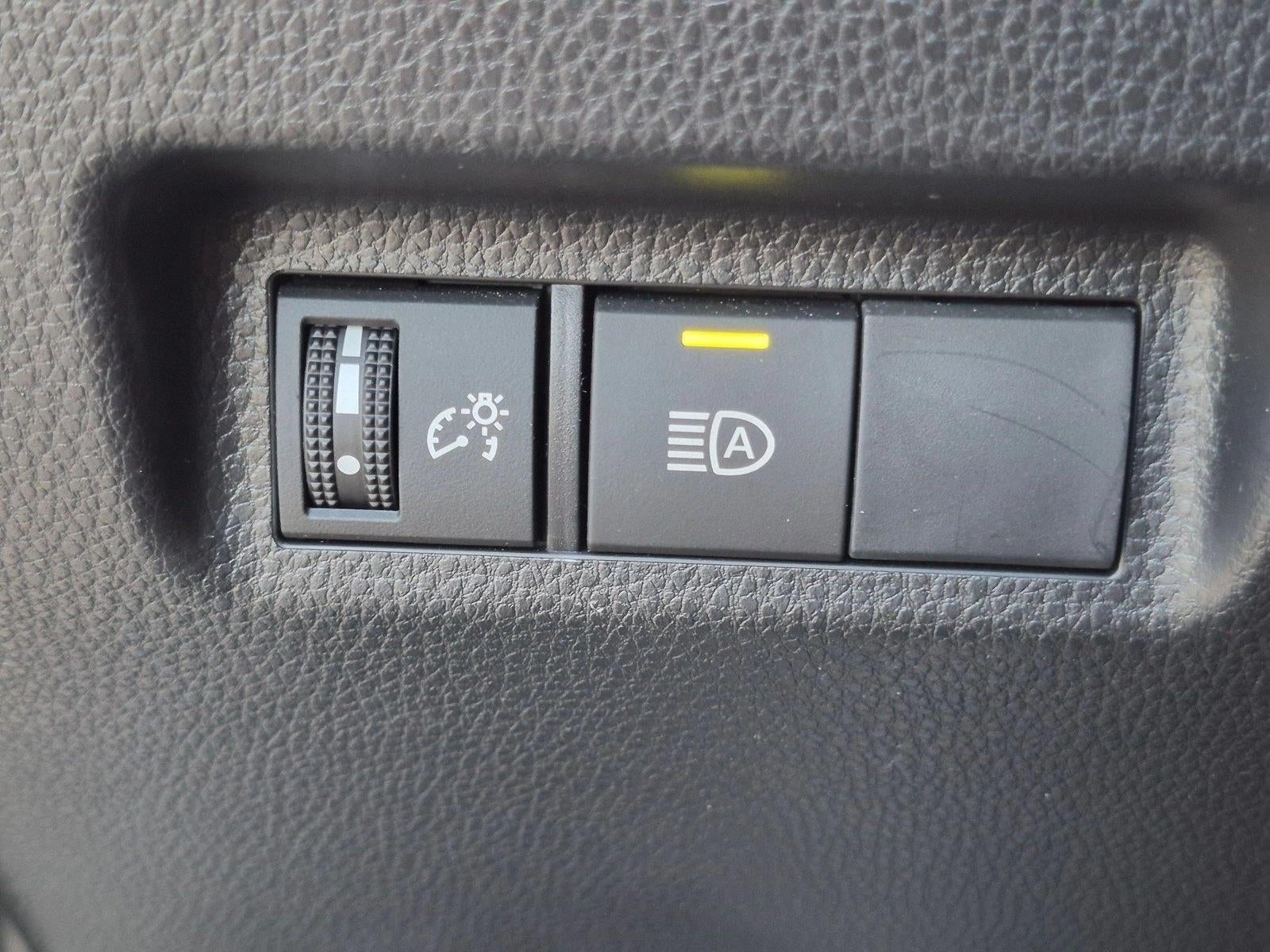 2024 Toyota RAV4 Hybrid LE AWD (Natl)