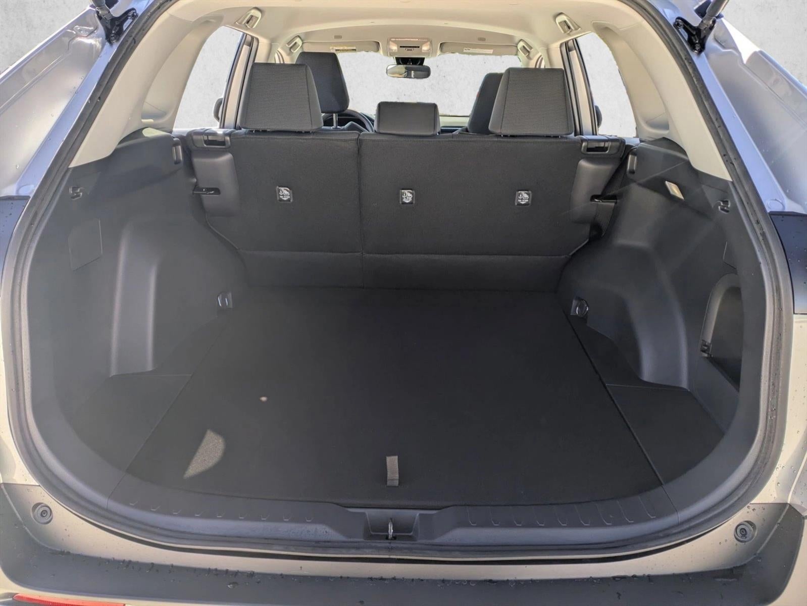 2025 Toyota RAV4 Hybrid LE AWD (Natl)