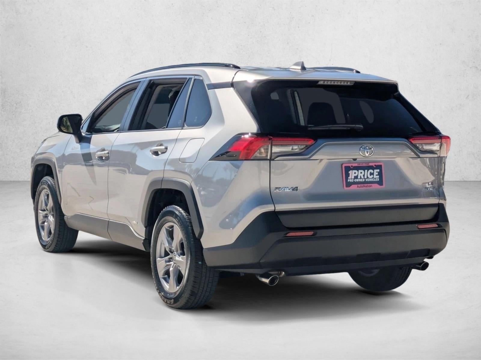 2025 Toyota RAV4 Hybrid LE AWD (Natl)