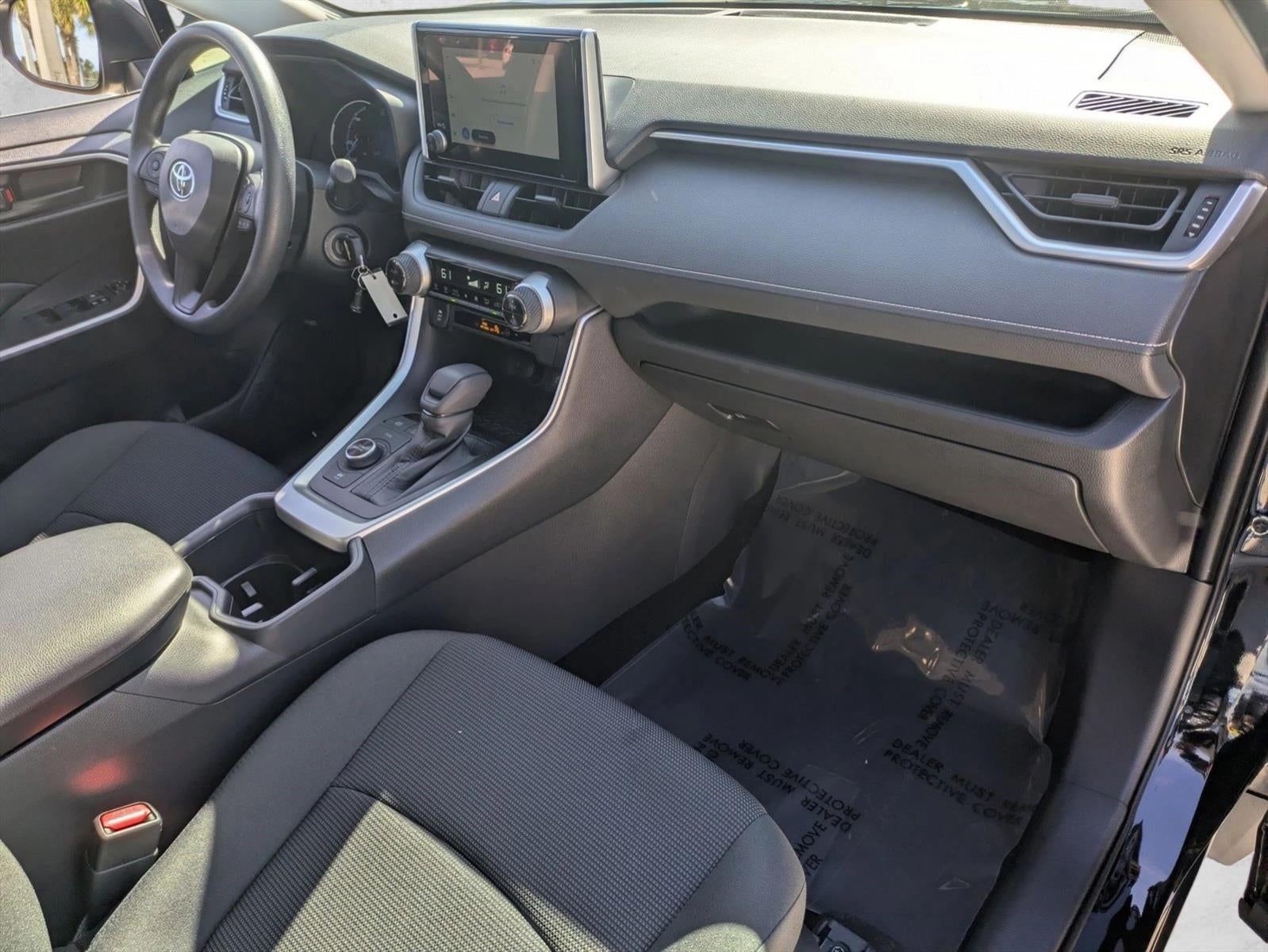 2025 Toyota RAV4 Hybrid LE AWD (Natl)