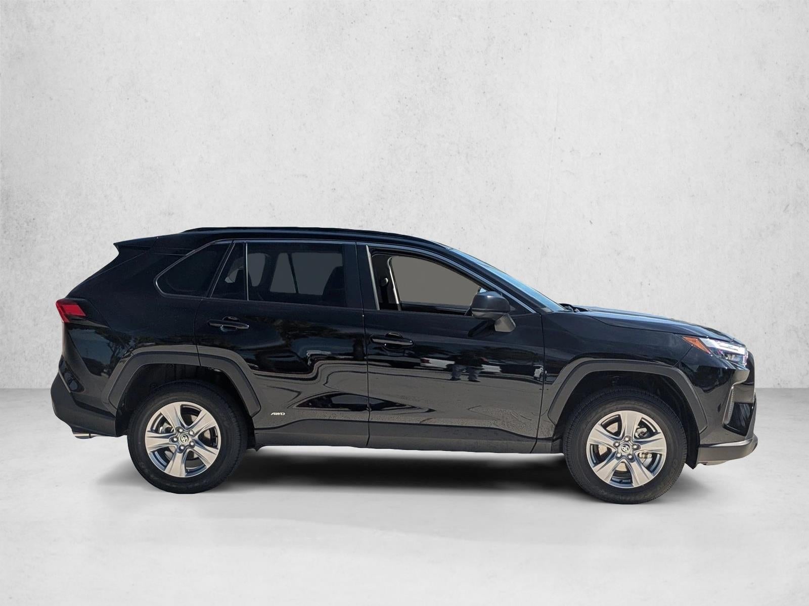 2025 Toyota RAV4 Hybrid LE AWD (Natl)