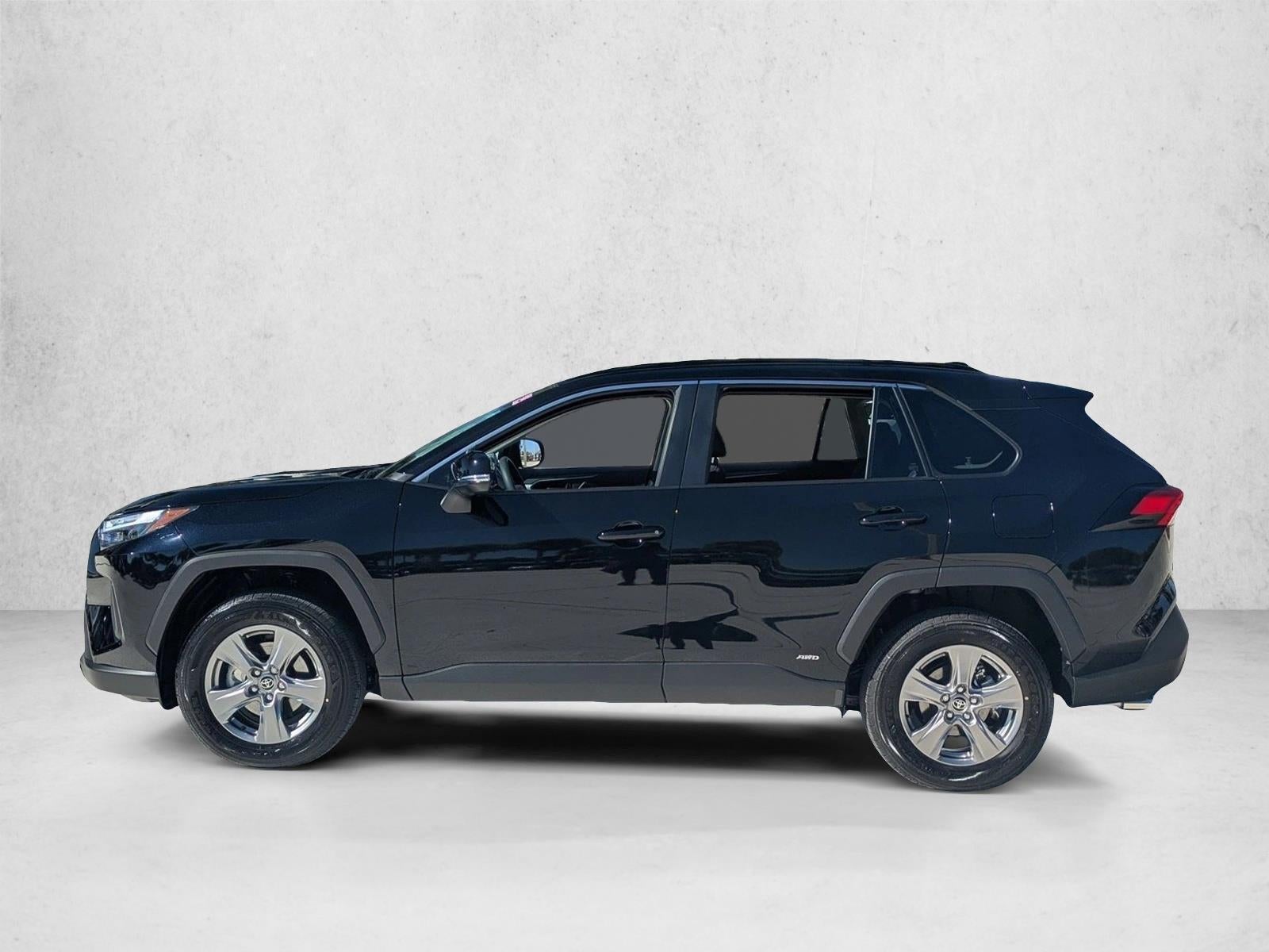 2025 Toyota RAV4 Hybrid LE AWD (Natl)