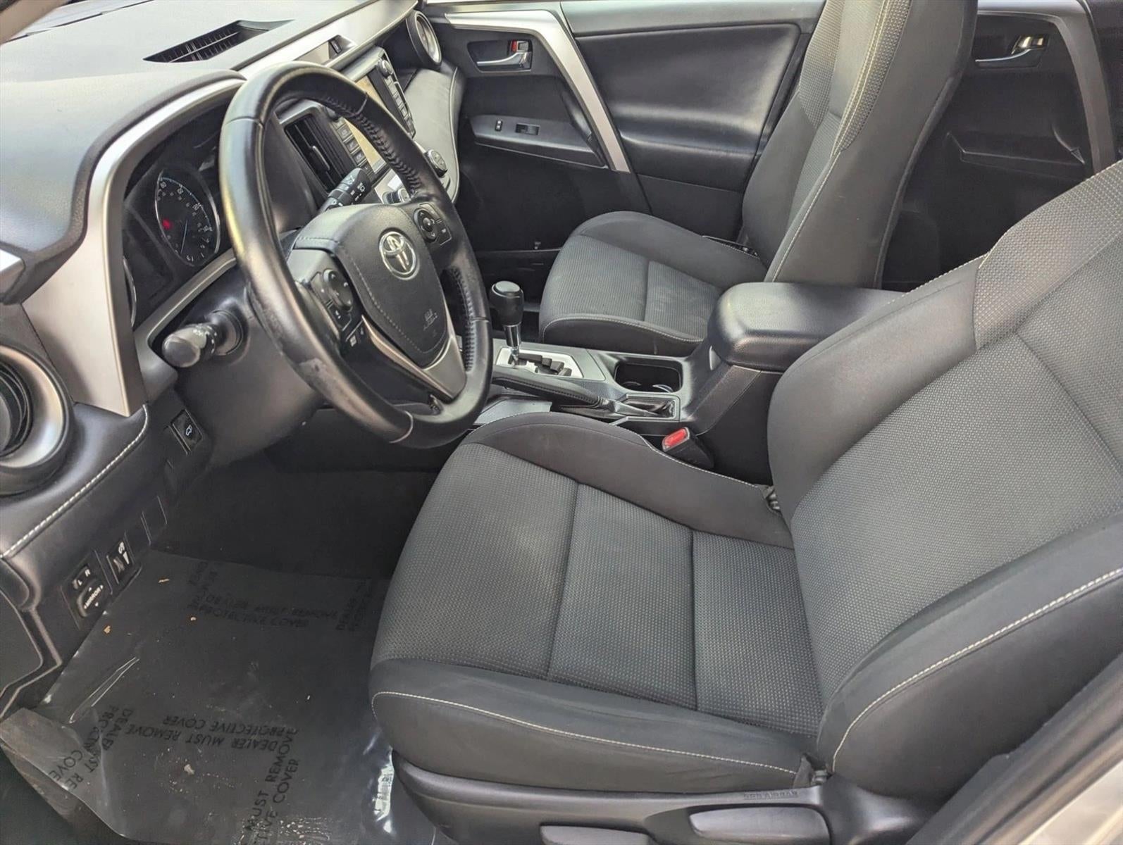 2016 Toyota RAV4 Hybrid AWD 4dr XLE (Natl)