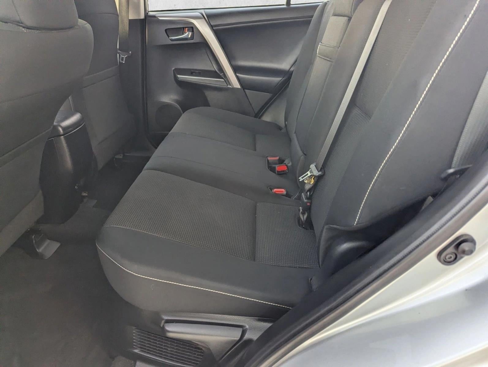 2016 Toyota RAV4 Hybrid AWD 4dr XLE (Natl)
