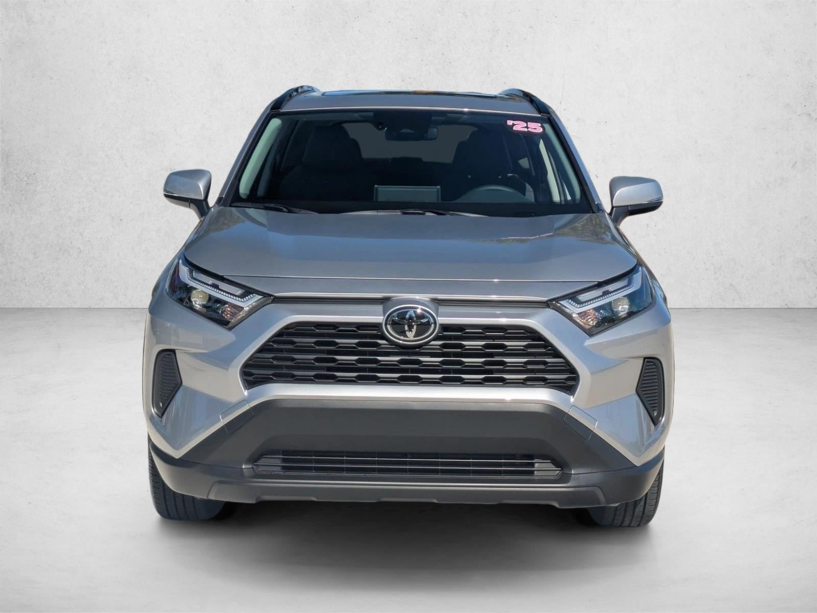 2025 Toyota RAV4 Hybrid XLE AWD (Natl)