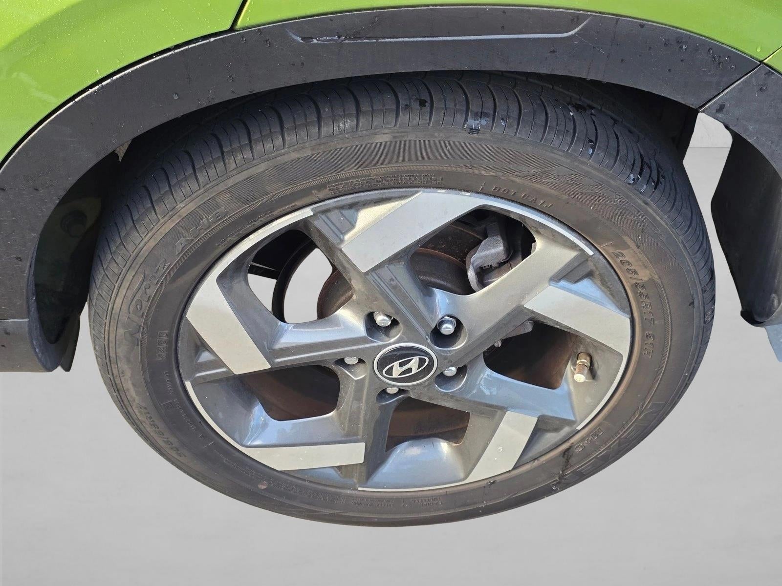 2024 Hyundai VENUE SEL IVT
