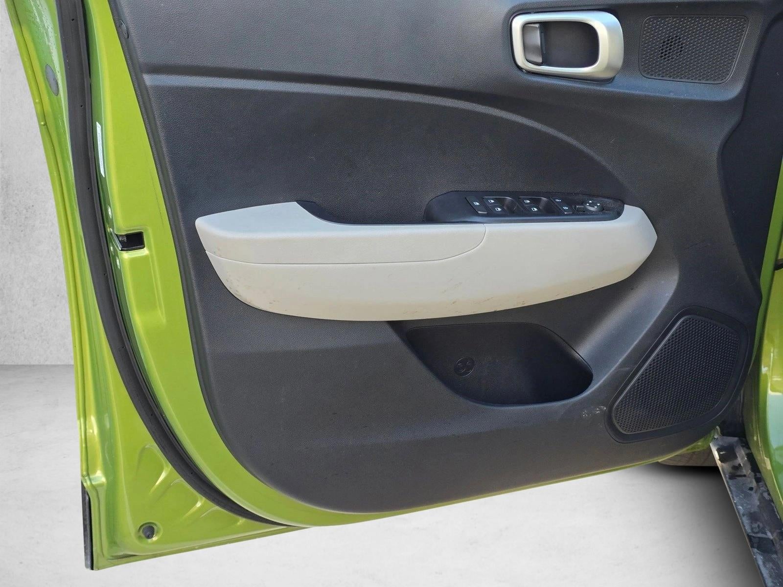 2024 Hyundai VENUE SEL IVT