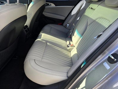 2023 Genesis G70 3.3T RWD