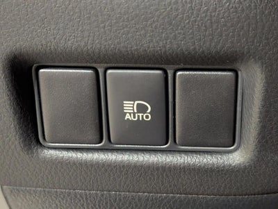 2021 Toyota C-HR XLE FWD (Natl)