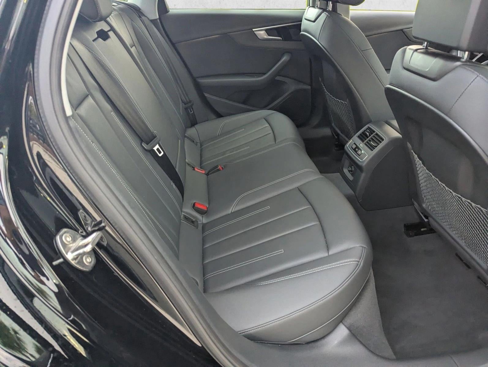 2021 Audi A4 Sedan Premium 40 TFSI quattro