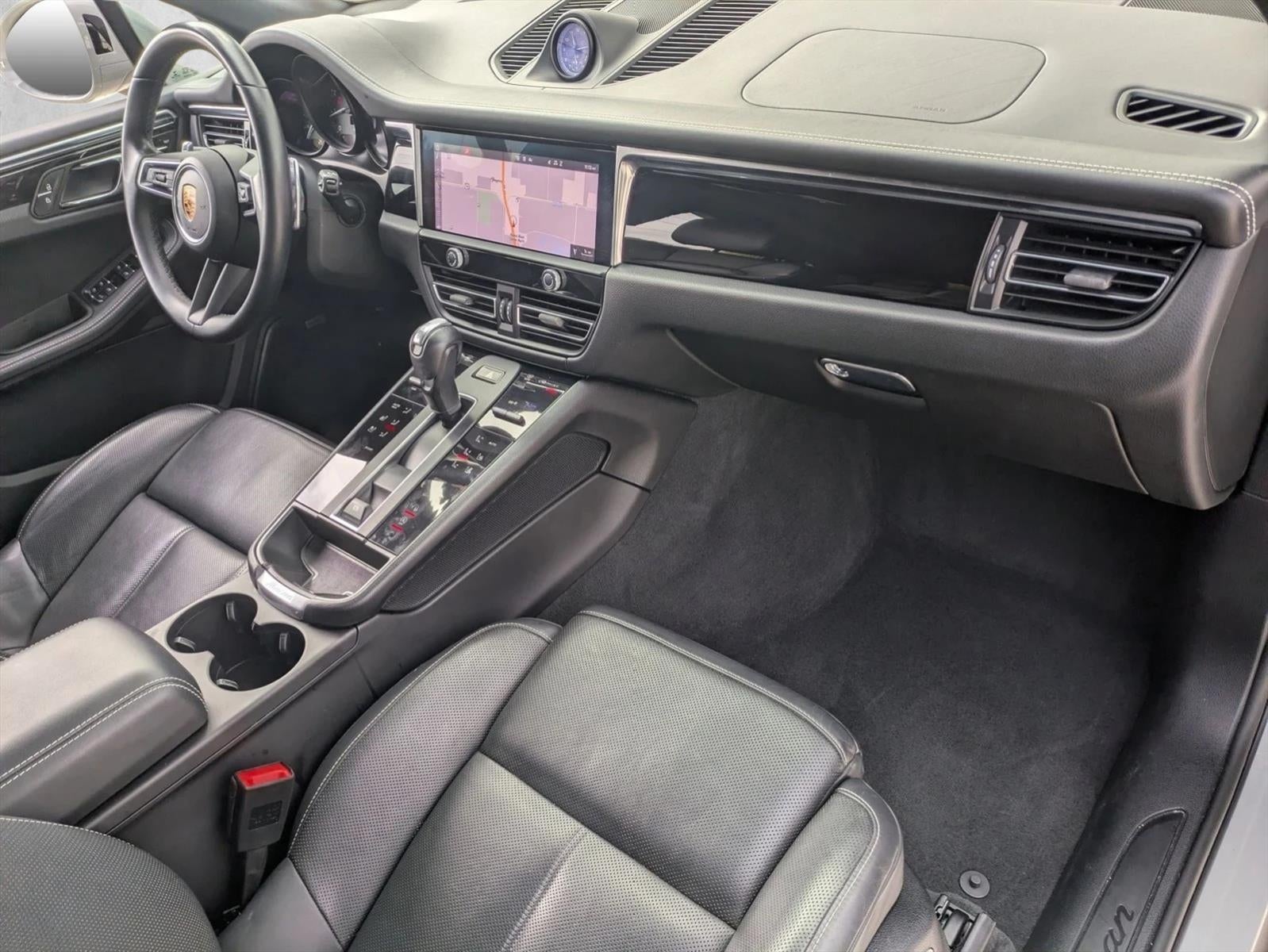 2022 Porsche Macan AWD