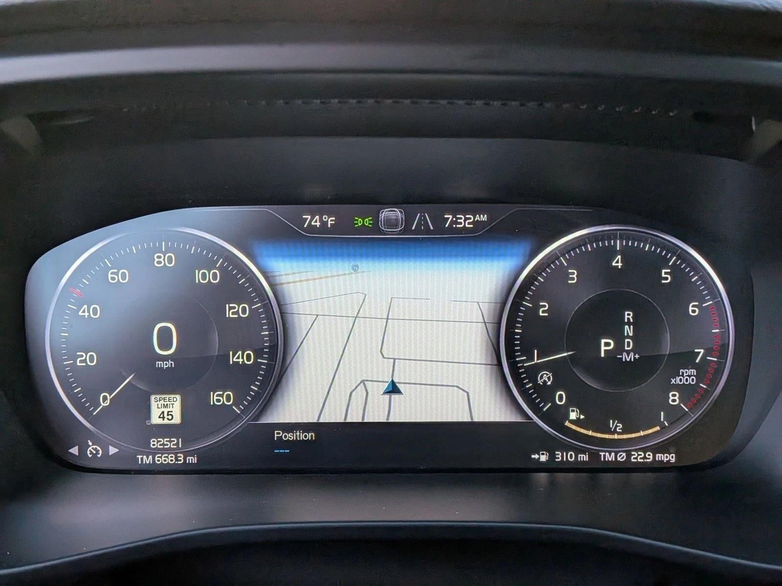 2021 Volvo XC40 T5 AWD R-Design