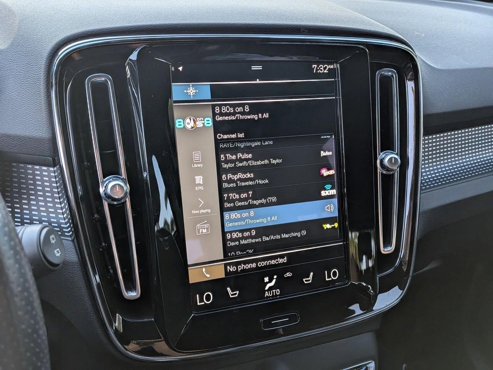 2021 Volvo XC40 T5 AWD R-Design
