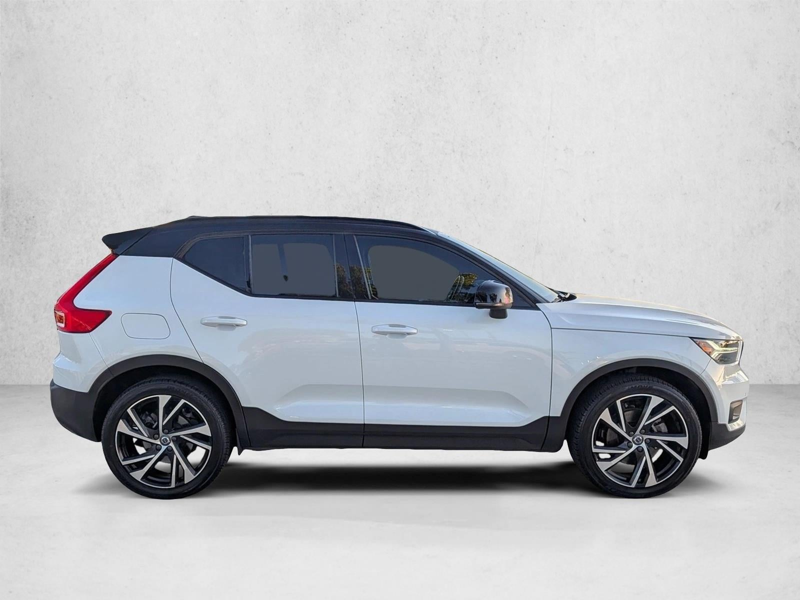 2021 Volvo XC40 T5 AWD R-Design