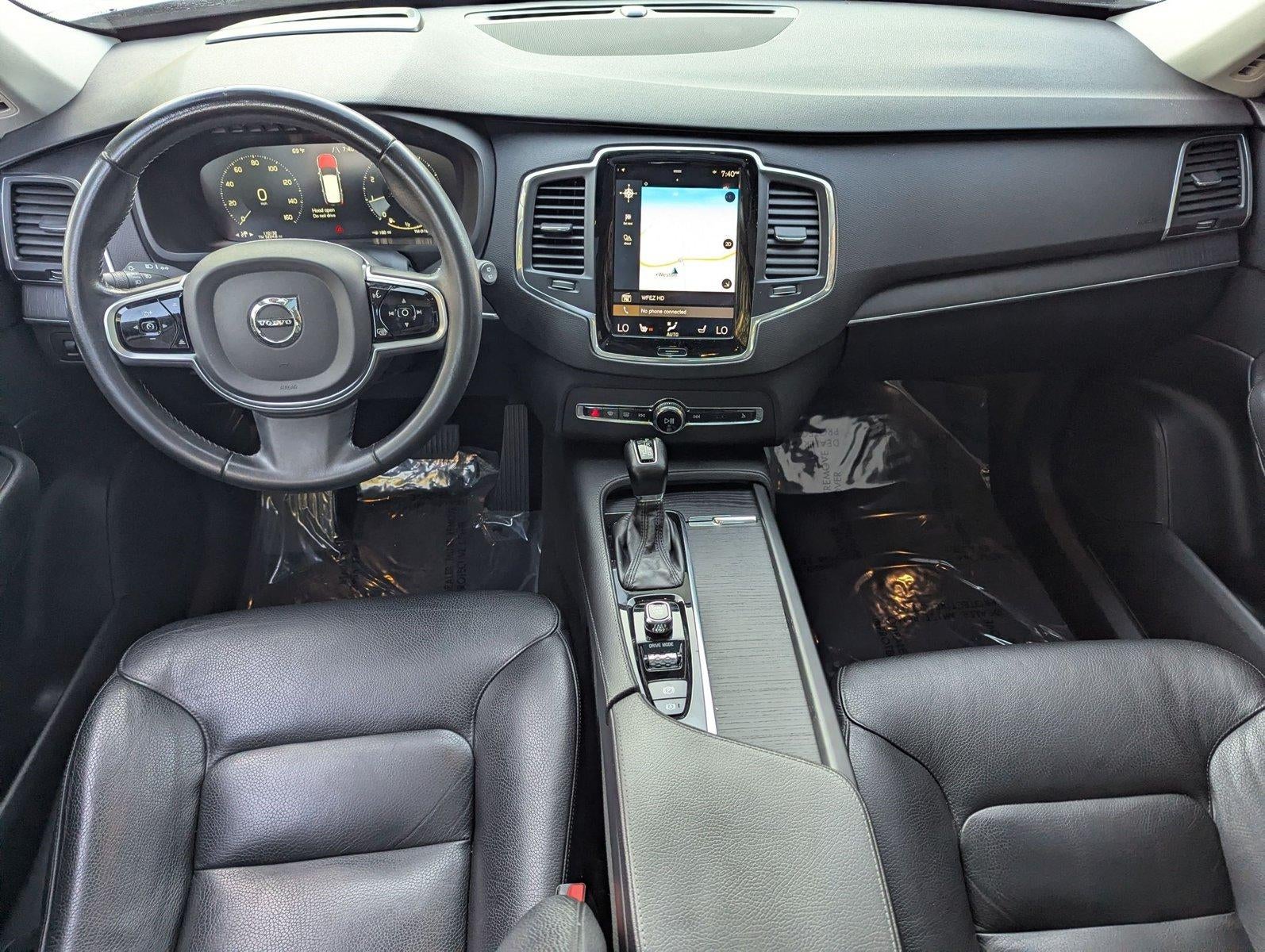 2020 Volvo XC90 T6 AWD Momentum 7 Passenger