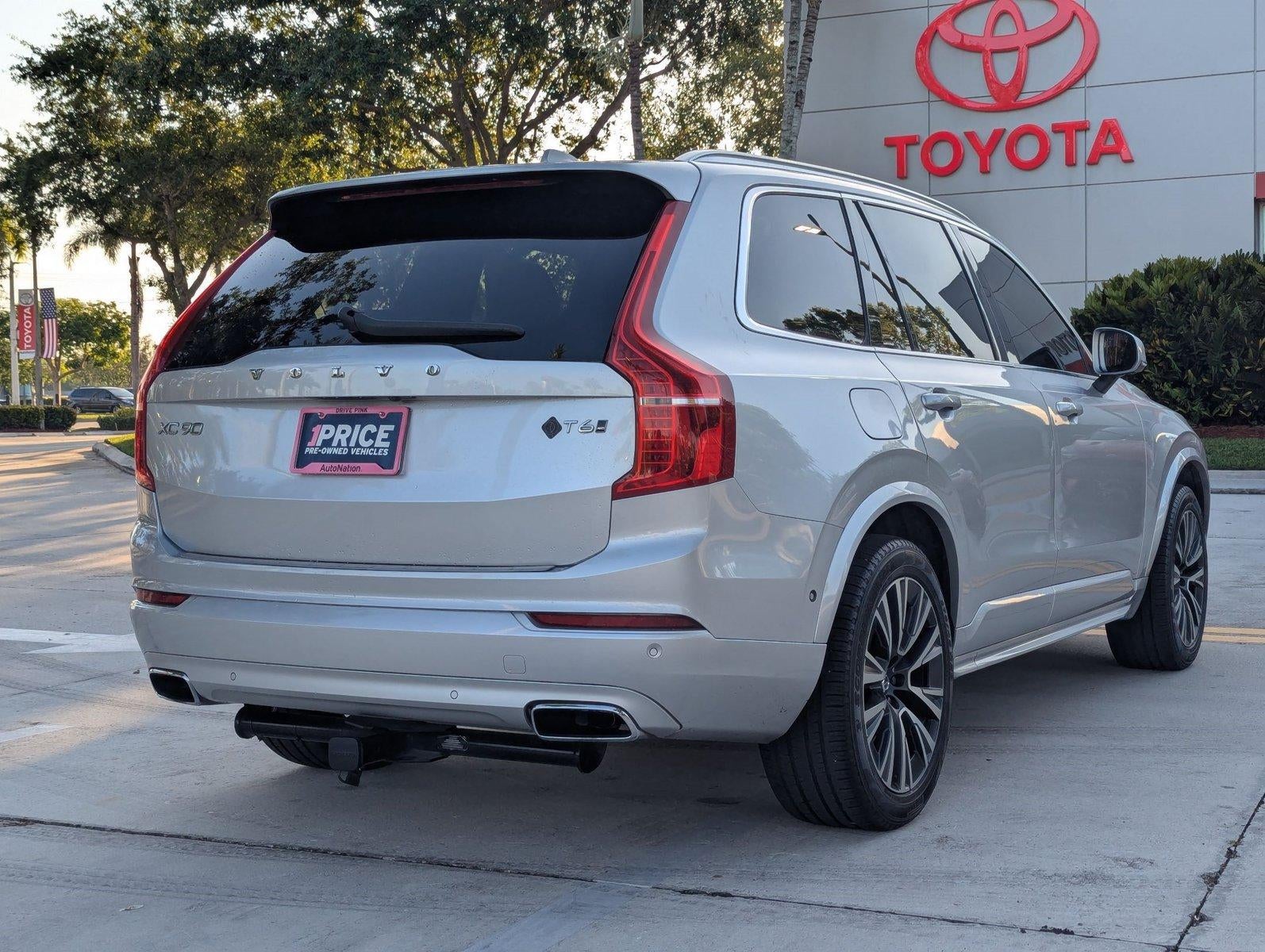 2020 Volvo XC90 T6 AWD Momentum 7 Passenger