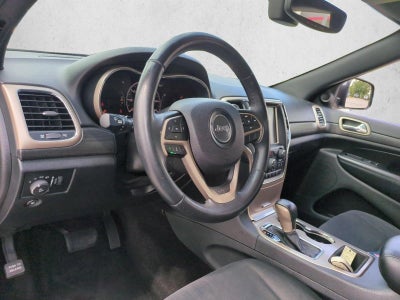 2017 Jeep Grand Cherokee Laredo 4x2