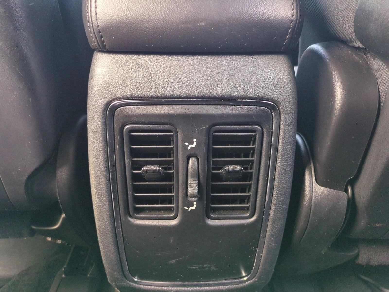 2017 Jeep Grand Cherokee Laredo 4x2