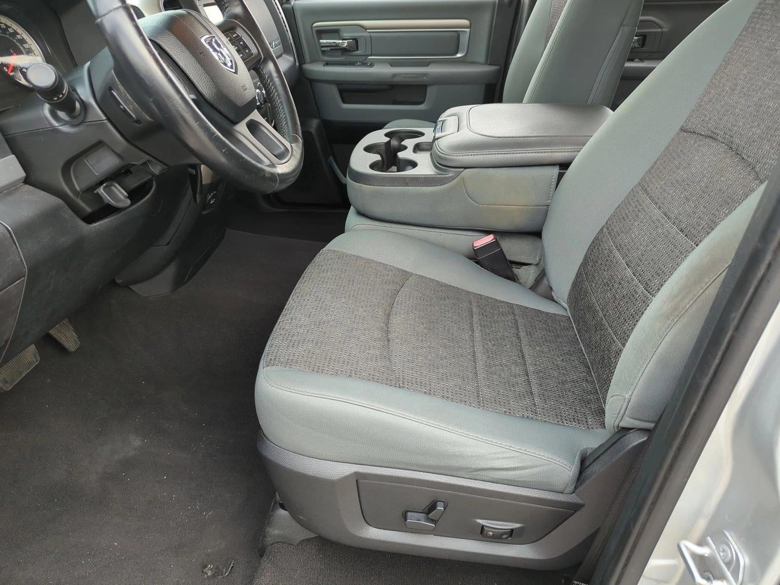 2016 RAM 1500 2WD Quad Cab 6.4 Ft Box Big Horn
