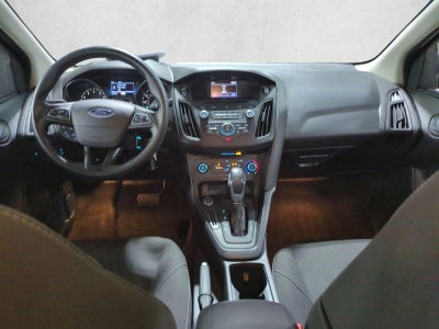 2017 Ford Focus SE Sedan