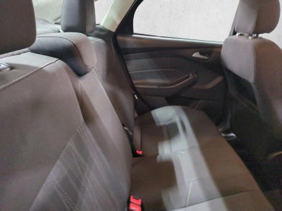 2017 Ford Focus SE Sedan