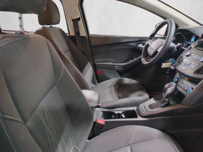 2017 Ford Focus SE Sedan