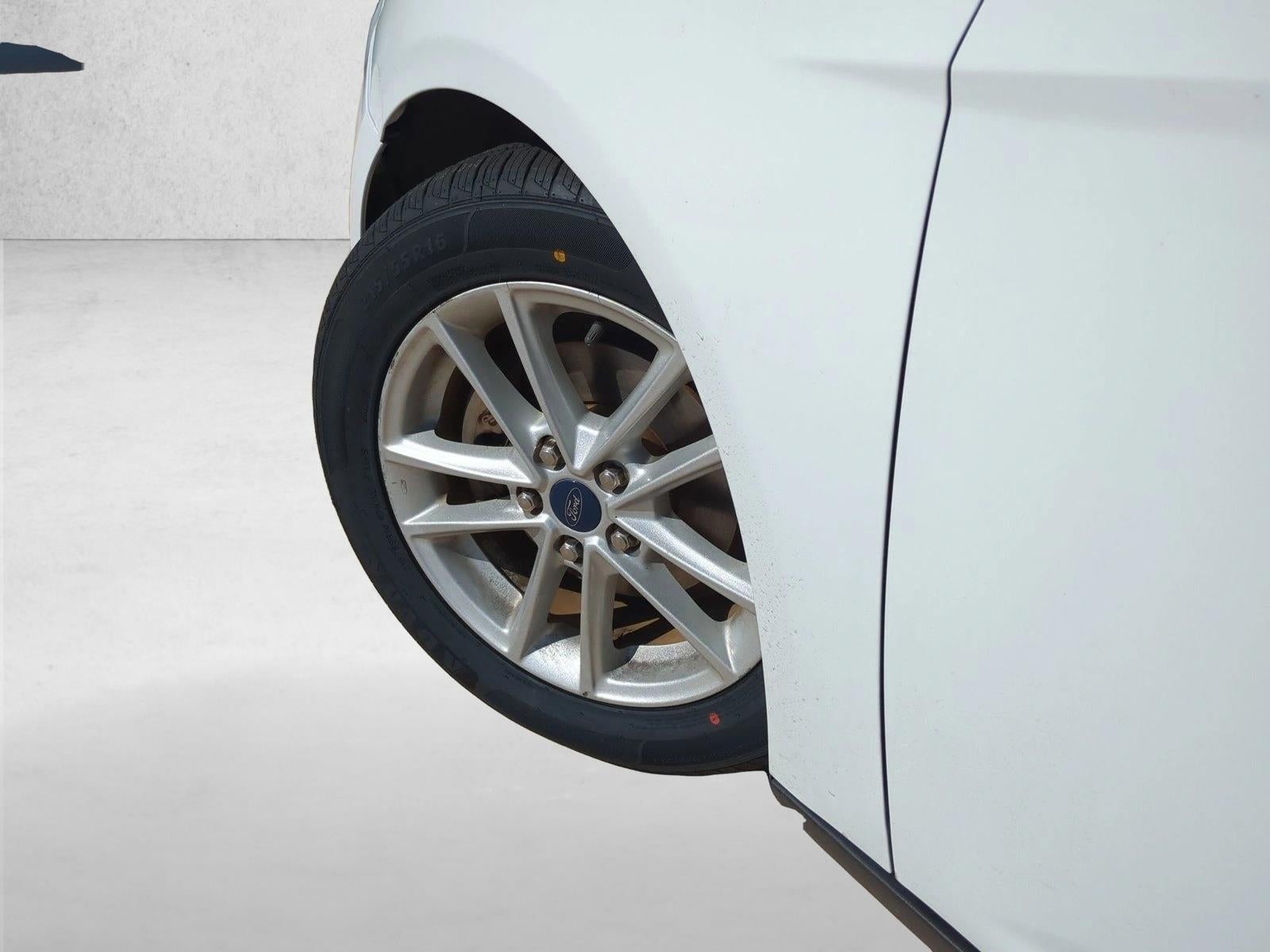 2015 Ford Focus 5dr HB SE